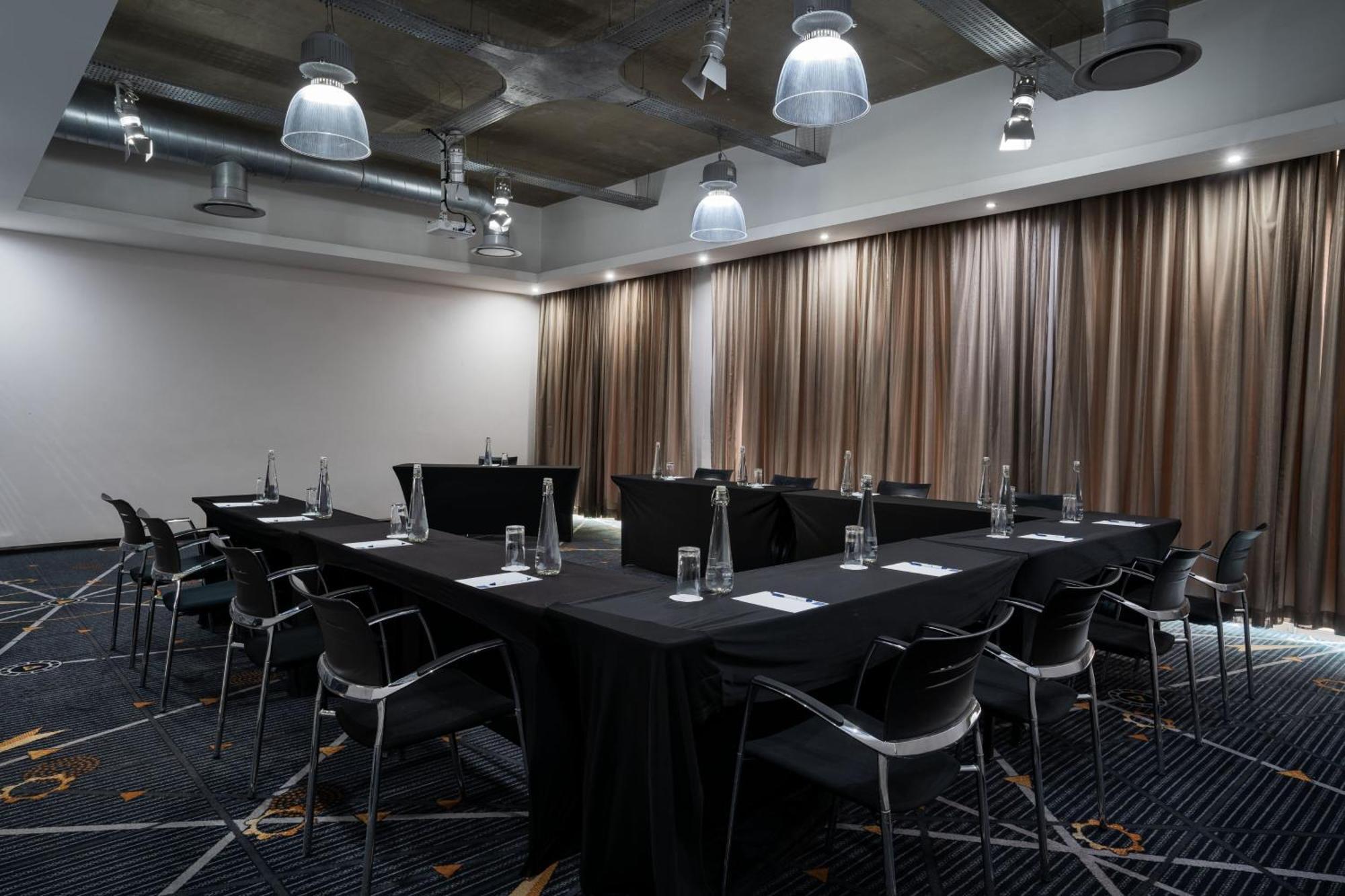 Protea Hotel By Marriott O R Tambo Airport Kempton Park Exteriér fotografie