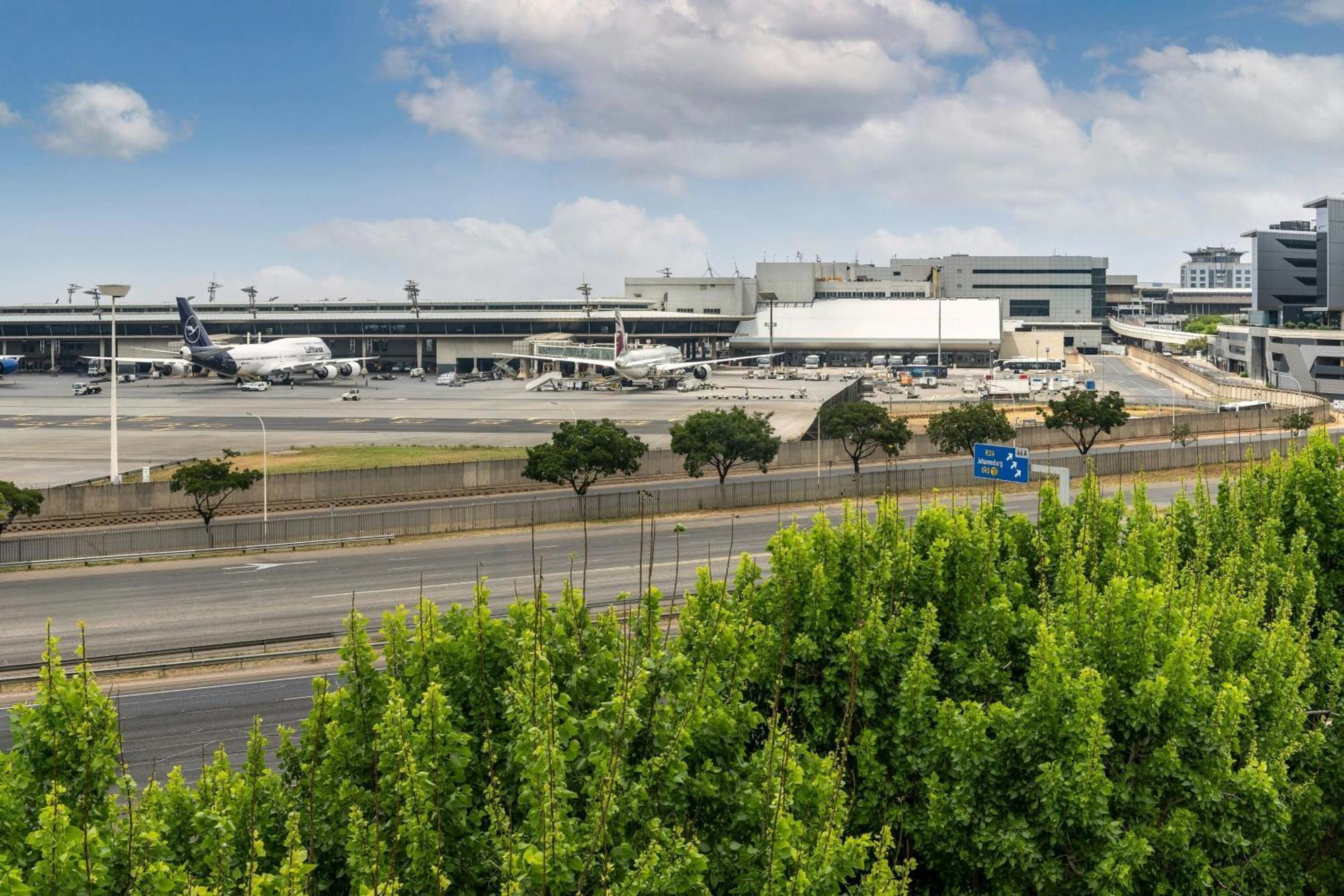 Protea Hotel By Marriott O R Tambo Airport Kempton Park Exteriér fotografie
